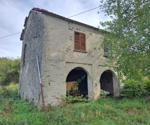 024 – Stone rustic house for sale in Roccaverano (AT)