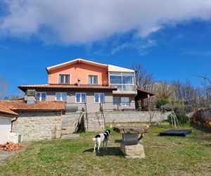 050 – Casa indipendente in vendita a Pezzolo Valle Uzzone (Gorrino)