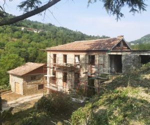 103 – Group of stone houses for sale in Cossano Belbo