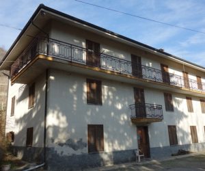 052 – Casale in vendita a Santo Stefano Belbo